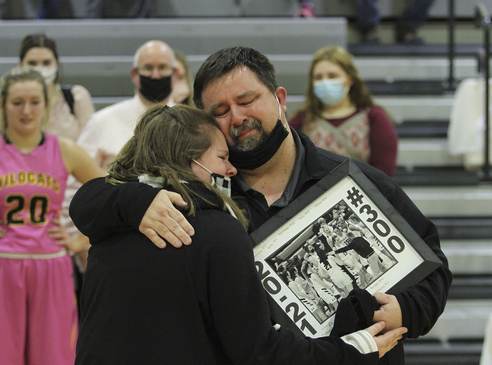 MV honors Moenck for 300 wins